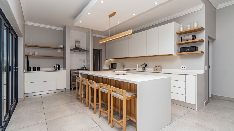 7 Bedroom Property for Sale in Pezula Private Estate Western Cape